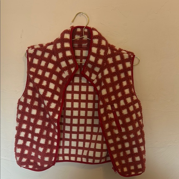 Red and White Checkered Fleece Vest - Picture 5 of 5